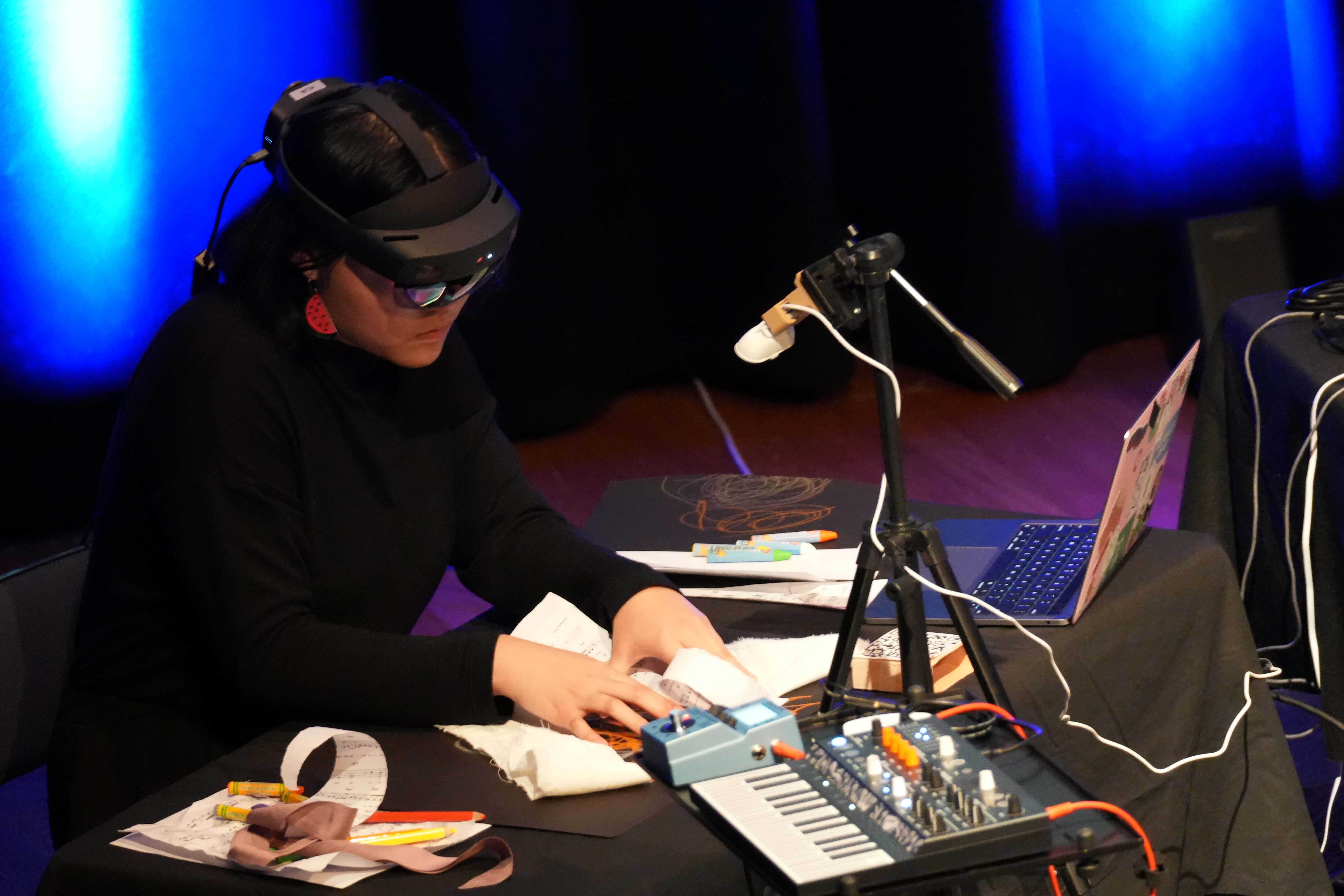 PhD student Sandy Ma drawing-based musical performance in AR environment. 2024.